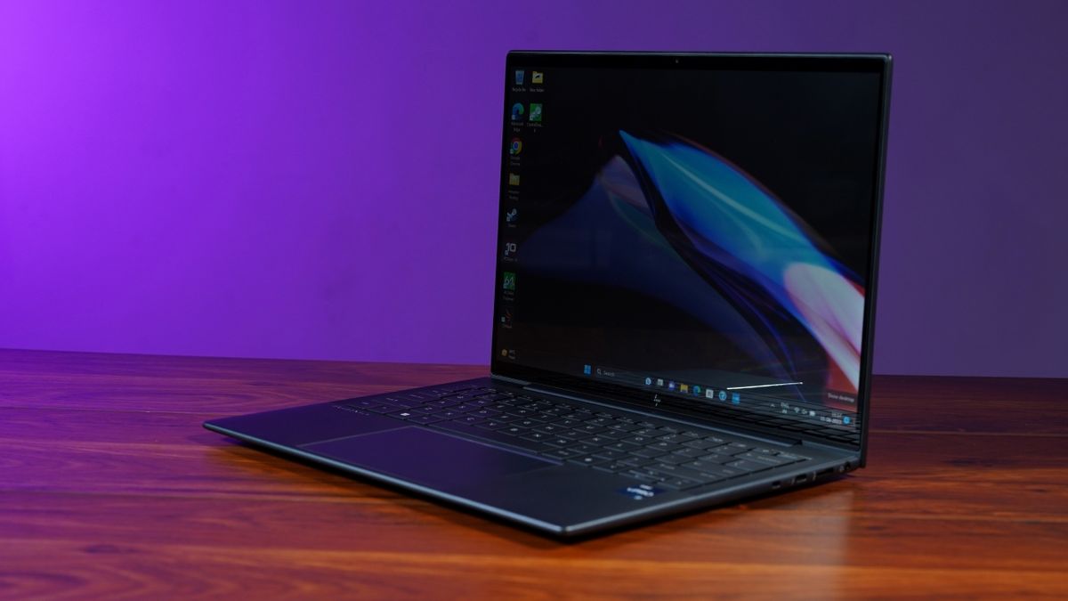 HP Dragonfly G4 Notebook PC Review: Premium, Private And Pricey
